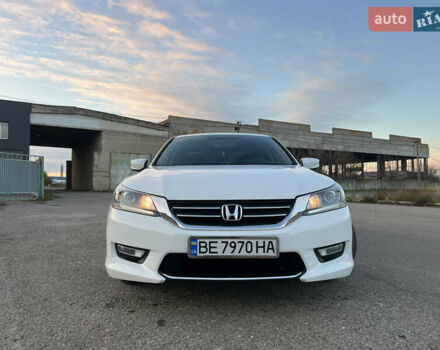 Белый Хонда Аккорд, объемом двигателя 2.35 л и пробегом 197 тыс. км за 11600 $, фото 2 на Automoto.ua