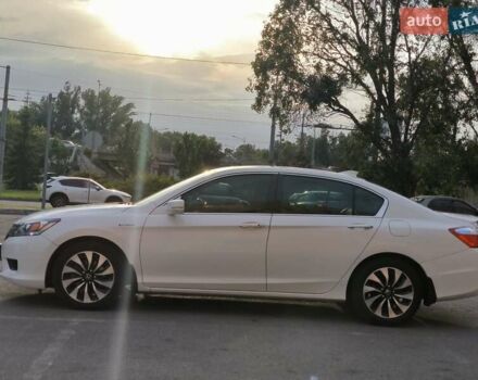 Белый Хонда Аккорд, объемом двигателя 2 л и пробегом 108 тыс. км за 15999 $, фото 2 на Automoto.ua