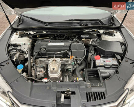 Білий Хонда Аккорд, об'ємом двигуна 2.4 л та пробігом 175 тис. км за 14700 $, фото 26 на Automoto.ua