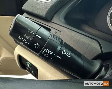 Белый Хонда Аккорд, объемом двигателя 2.4 л и пробегом 183 тыс. км за 12400 $, фото 18 на Automoto.ua