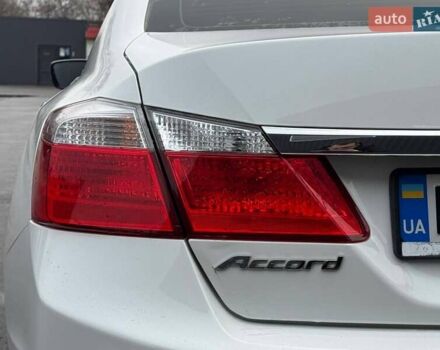 Белый Хонда Аккорд, объемом двигателя 2.36 л и пробегом 147 тыс. км за 11900 $, фото 7 на Automoto.ua