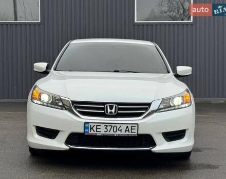 Белый Хонда Аккорд, объемом двигателя 2.36 л и пробегом 147 тыс. км за 11900 $, фото 2 на Automoto.ua