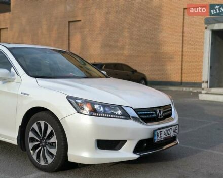 Белый Хонда Аккорд, объемом двигателя 2 л и пробегом 108 тыс. км за 15999 $, фото 8 на Automoto.ua