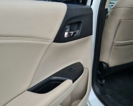 Белый Хонда Аккорд, объемом двигателя 2.4 л и пробегом 180 тыс. км за 13300 $, фото 8 на Automoto.ua