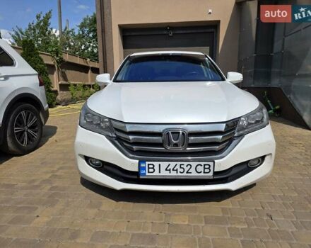 Білий Хонда Аккорд, об'ємом двигуна 2.4 л та пробігом 150 тис. км за 16000 $, фото 1 на Automoto.ua