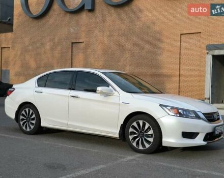 Белый Хонда Аккорд, объемом двигателя 2 л и пробегом 108 тыс. км за 15999 $, фото 7 на Automoto.ua