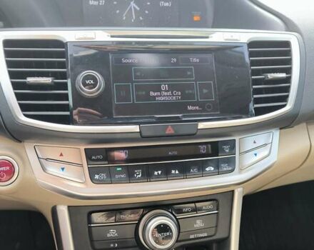 Белый Хонда Аккорд, объемом двигателя 2 л и пробегом 108 тыс. км за 15999 $, фото 11 на Automoto.ua