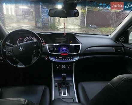 Белый Хонда Аккорд, объемом двигателя 2.36 л и пробегом 130 тыс. км за 15900 $, фото 14 на Automoto.ua