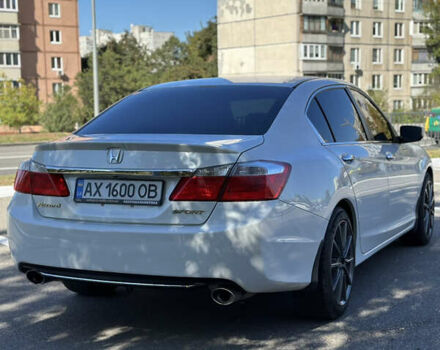 Белый Хонда Аккорд, объемом двигателя 2.35 л и пробегом 150 тыс. км за 12500 $, фото 4 на Automoto.ua
