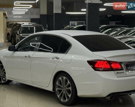 Белый Хонда Аккорд, объемом двигателя 2.35 л и пробегом 198 тыс. км за 12299 $, фото 13 на Automoto.ua