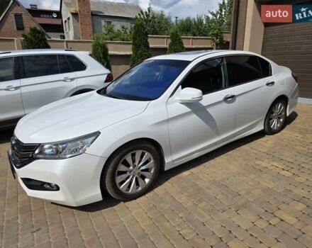 Білий Хонда Аккорд, об'ємом двигуна 2.4 л та пробігом 150 тис. км за 16000 $, фото 2 на Automoto.ua