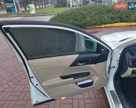 Белый Хонда Аккорд, объемом двигателя 2 л и пробегом 170 тыс. км за 12300 $, фото 7 на Automoto.ua