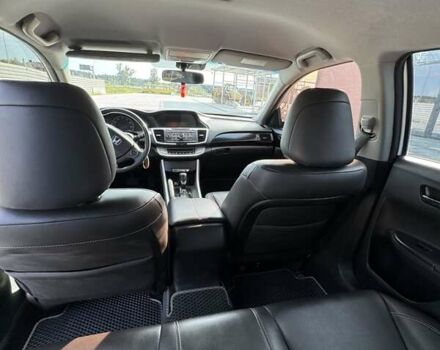 Білий Хонда Аккорд, об'ємом двигуна 2.4 л та пробігом 128 тис. км за 11500 $, фото 13 на Automoto.ua