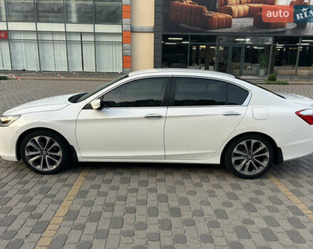 Белый Хонда Аккорд, объемом двигателя 2.4 л и пробегом 146 тыс. км за 12750 $, фото 3 на Automoto.ua