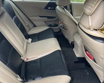 Белый Хонда Аккорд, объемом двигателя 2.36 л и пробегом 115 тыс. км за 12600 $, фото 7 на Automoto.ua