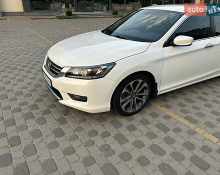 Белый Хонда Аккорд, объемом двигателя 2.4 л и пробегом 146 тыс. км за 12750 $, фото 2 на Automoto.ua