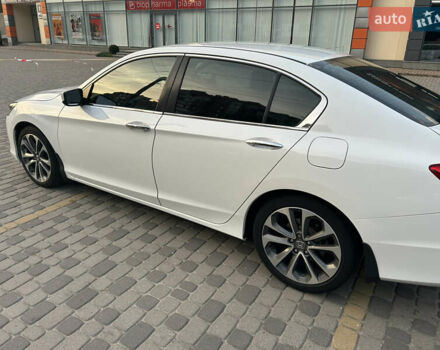 Белый Хонда Аккорд, объемом двигателя 2.4 л и пробегом 146 тыс. км за 12750 $, фото 4 на Automoto.ua