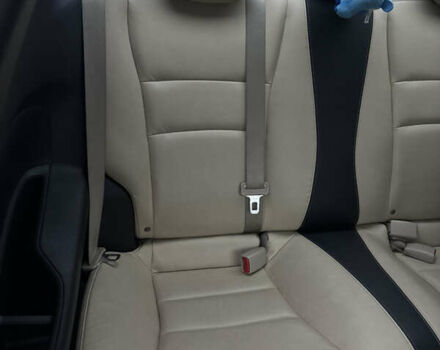 Белый Хонда Аккорд, объемом двигателя 2.36 л и пробегом 180 тыс. км за 13000 $, фото 64 на Automoto.ua