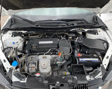 Білий Хонда Аккорд, об'ємом двигуна 2.36 л та пробігом 138 тис. км за 12500 $, фото 6 на Automoto.ua