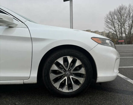 Белый Хонда Аккорд, объемом двигателя 2.36 л и пробегом 180 тыс. км за 13000 $, фото 13 на Automoto.ua