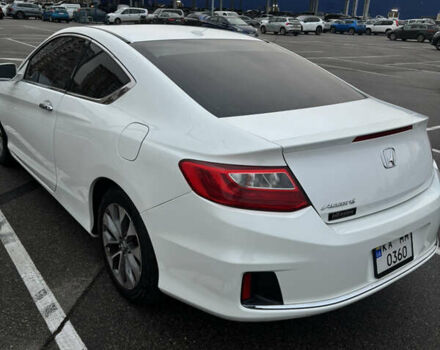 Белый Хонда Аккорд, объемом двигателя 2.36 л и пробегом 180 тыс. км за 13000 $, фото 21 на Automoto.ua