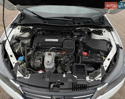 Білий Хонда Аккорд, об'ємом двигуна 2.36 л та пробігом 200 тис. км за 11300 $, фото 15 на Automoto.ua