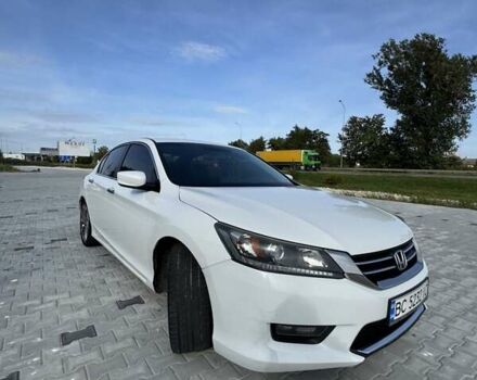 Білий Хонда Аккорд, об'ємом двигуна 2.4 л та пробігом 128 тис. км за 11500 $, фото 27 на Automoto.ua