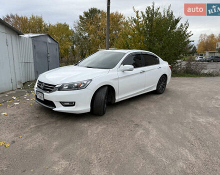 Білий Хонда Аккорд, об'ємом двигуна 2.36 л та пробігом 200 тис. км за 11300 $, фото 2 на Automoto.ua