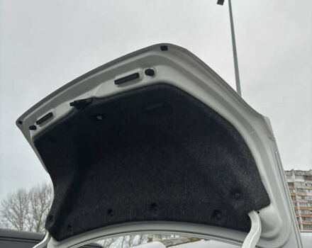 Белый Хонда Аккорд, объемом двигателя 2.36 л и пробегом 180 тыс. км за 13000 $, фото 75 на Automoto.ua