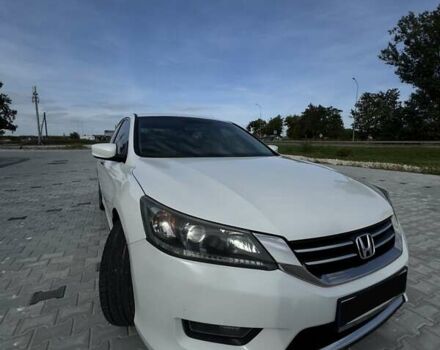 Білий Хонда Аккорд, об'ємом двигуна 2.4 л та пробігом 128 тис. км за 11500 $, фото 1 на Automoto.ua