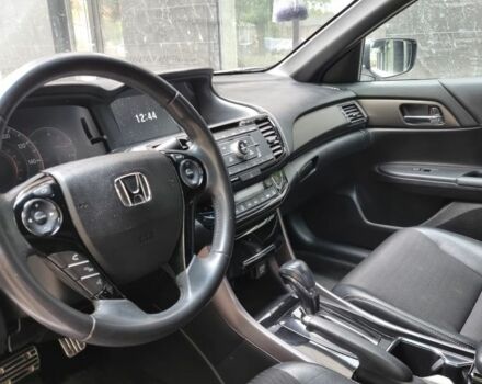 Хонда Аккорд 2015 в Ужгороде на Automoto.ua Белый Хонда Аккорд, объемом двигателя 2.4 л и пробегом 156 тыс. км за 13500 $, фото 14 на Automoto.ua