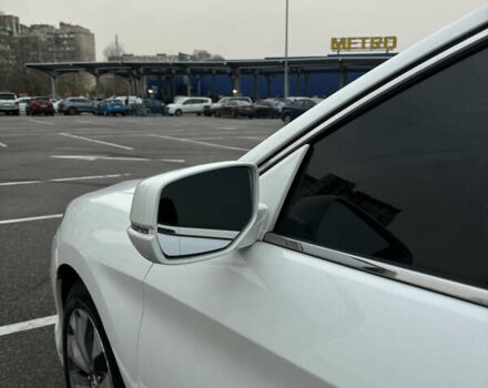 Белый Хонда Аккорд, объемом двигателя 2.36 л и пробегом 180 тыс. км за 13000 $, фото 29 на Automoto.ua