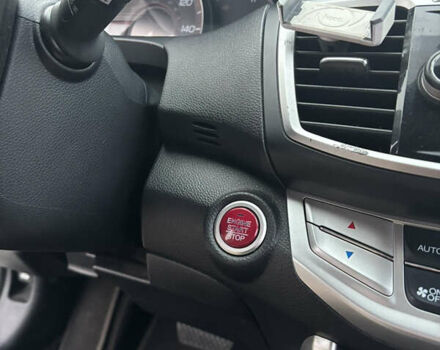 Белый Хонда Аккорд, объемом двигателя 2.36 л и пробегом 180 тыс. км за 13000 $, фото 53 на Automoto.ua