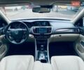 Белый Хонда Аккорд, объемом двигателя 3.47 л и пробегом 232 тыс. км за 15600 $, фото 1 на Automoto.ua