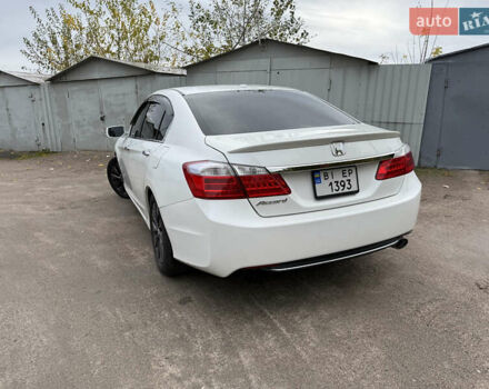 Білий Хонда Аккорд, об'ємом двигуна 2.36 л та пробігом 200 тис. км за 11300 $, фото 5 на Automoto.ua