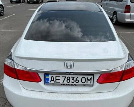 Белый Хонда Аккорд, объемом двигателя 2.36 л и пробегом 108 тыс. км за 11000 $, фото 4 на Automoto.ua
