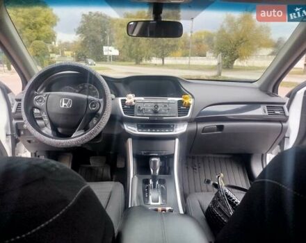 Хонда Аккорд 2015 в Каменское - Днепродзержинск на Automoto.ua Белый Хонда Аккорд, объемом двигателя 2.36 л и пробегом 204 тыс. км за 12500 $, фото 2 на Automoto.ua
