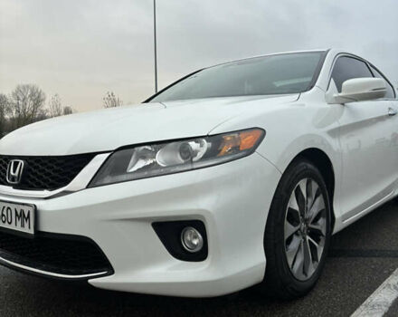 Белый Хонда Аккорд, объемом двигателя 2.36 л и пробегом 180 тыс. км за 13000 $, фото 9 на Automoto.ua