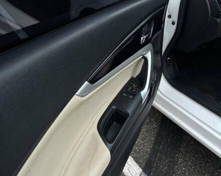 Белый Хонда Аккорд, объемом двигателя 2.36 л и пробегом 180 тыс. км за 13000 $, фото 37 на Automoto.ua