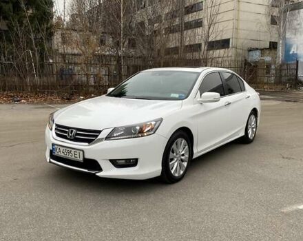 Білий Хонда Аккорд, об'ємом двигуна 2.35 л та пробігом 159 тис. км за 15000 $, фото 4 на Automoto.ua