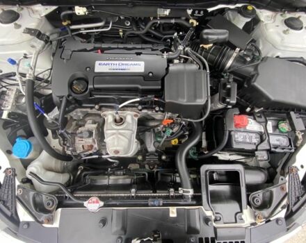 Белый Хонда Аккорд, объемом двигателя 2.4 л и пробегом 113 тыс. км за 13000 $, фото 5 на Automoto.ua