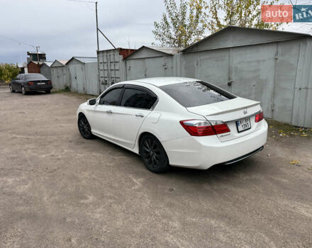 Білий Хонда Аккорд, об'ємом двигуна 2.36 л та пробігом 200 тис. км за 11300 $, фото 1 на Automoto.ua