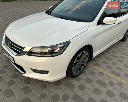 Белый Хонда Аккорд, объемом двигателя 2.4 л и пробегом 146 тыс. км за 12750 $, фото 1 на Automoto.ua