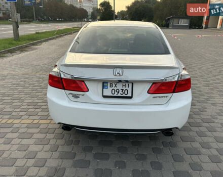 Белый Хонда Аккорд, объемом двигателя 2.4 л и пробегом 146 тыс. км за 12750 $, фото 6 на Automoto.ua