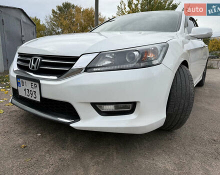Білий Хонда Аккорд, об'ємом двигуна 2.36 л та пробігом 200 тис. км за 11300 $, фото 7 на Automoto.ua