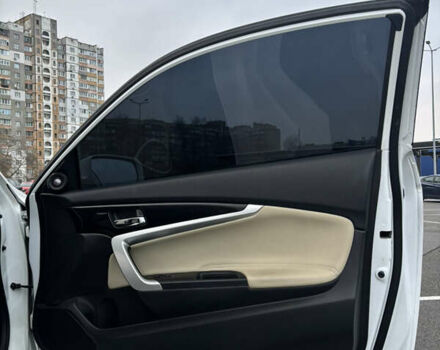 Белый Хонда Аккорд, объемом двигателя 2.36 л и пробегом 180 тыс. км за 13000 $, фото 42 на Automoto.ua