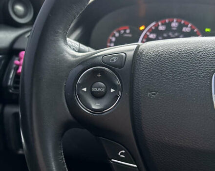 Белый Хонда Аккорд, объемом двигателя 2.36 л и пробегом 180 тыс. км за 13000 $, фото 59 на Automoto.ua