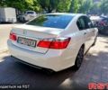 Белый Хонда Аккорд, объемом двигателя 2.4 л и пробегом 195 тыс. км за 10630 $, фото 4 на Automoto.ua