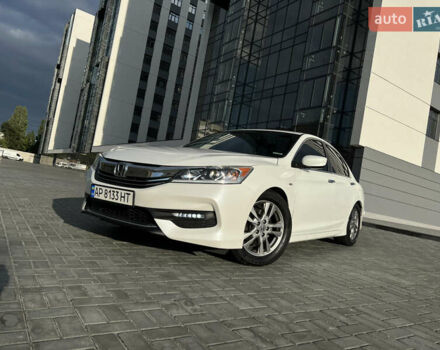 Белый Хонда Аккорд, объемом двигателя 2.4 л и пробегом 150 тыс. км за 12700 $, фото 9 на Automoto.ua