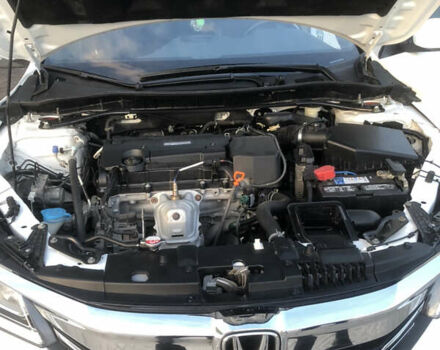 Белый Хонда Аккорд, объемом двигателя 2.4 л и пробегом 175 тыс. км за 13900 $, фото 1 на Automoto.ua